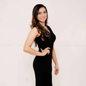 Meet your Posher, Nicole